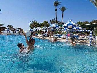 Hari Club Beach Resort 
