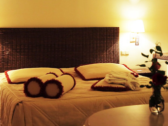 Golden Yasmin Mehari Tabarka